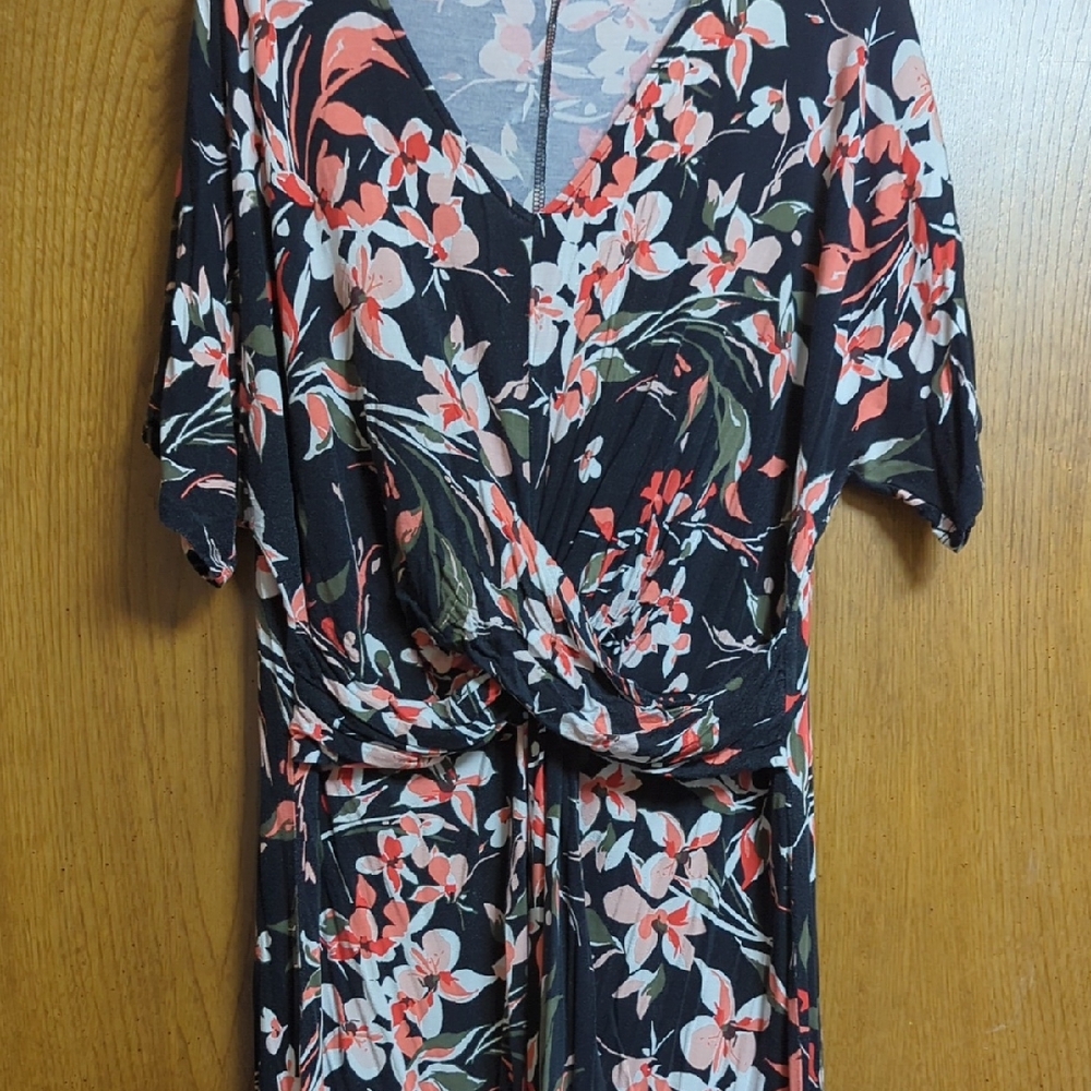 Apt. 9 Floral Patterned Garment